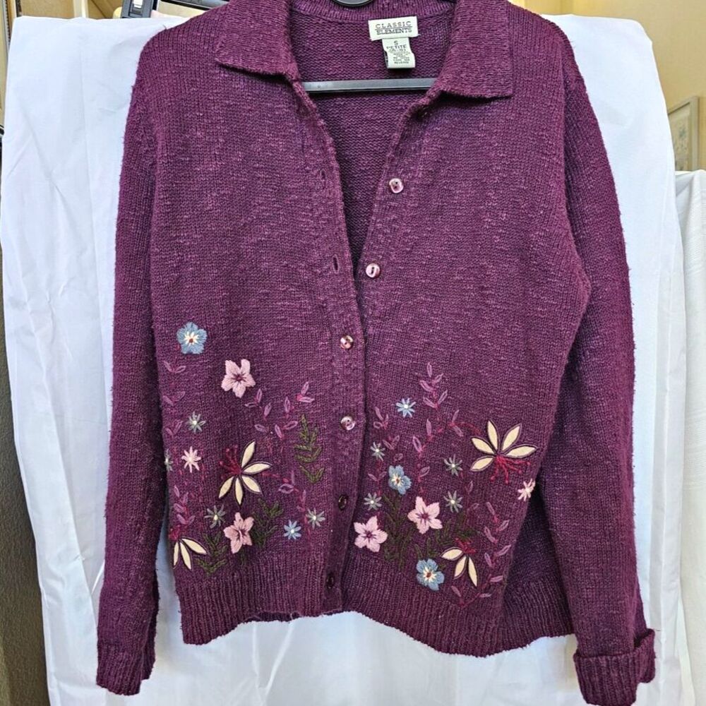 Classic Elements Purple Floral Embroidered Button Down Cardigan Petite S (6-8)
